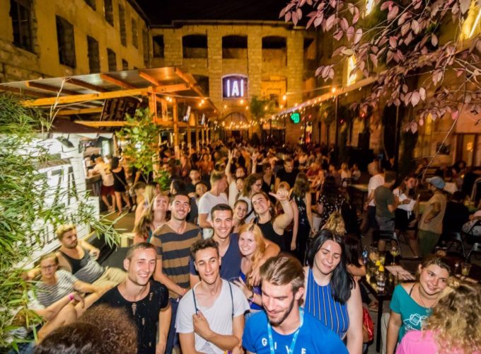 Generation Pub Crawl Budapest